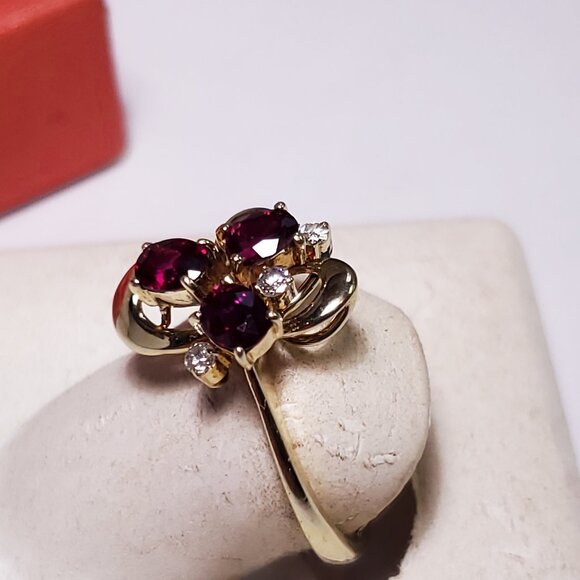 Estate .72ctw Natural Oval Rubellite & Diam polished pedal 14Kt Y/Gold Ring23325 - Picture 3 of 6